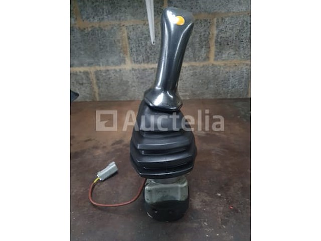 Caterpillar: joystick - afbeelding 2 van  4
