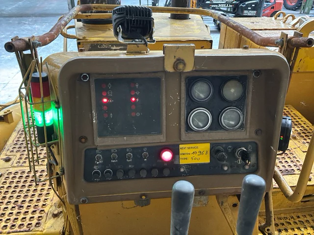 Caterpillar pipelayer - afbeelding 7 van  31