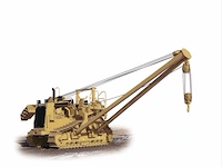 Caterpillar pipelayer