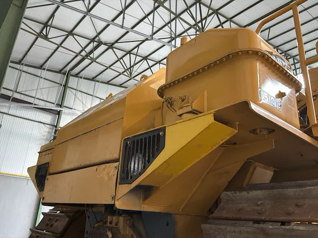Caterpillar pipelayer - afbeelding 20 van  31