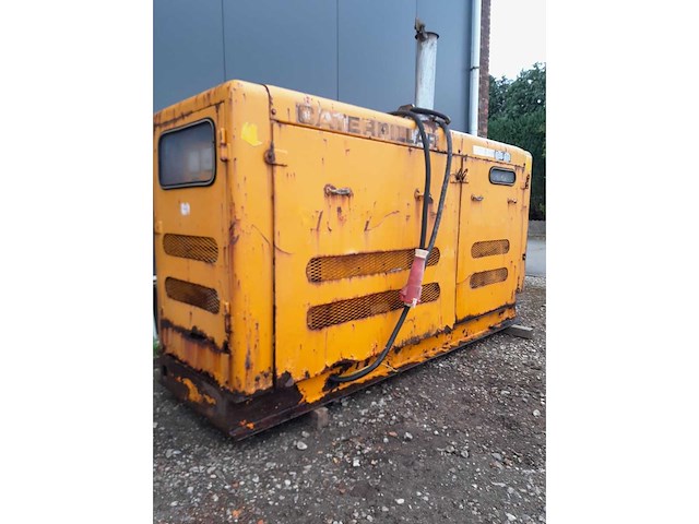 Caterpillar stroomgenerator - afbeelding 1 van  10