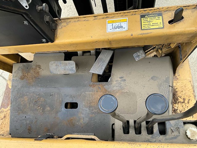 Caterpillar vorkheftruck 1500kg - afbeelding 10 van  18