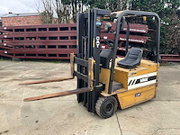 Caterpillar vorkheftruck 1500kg - afbeelding 1 van  18