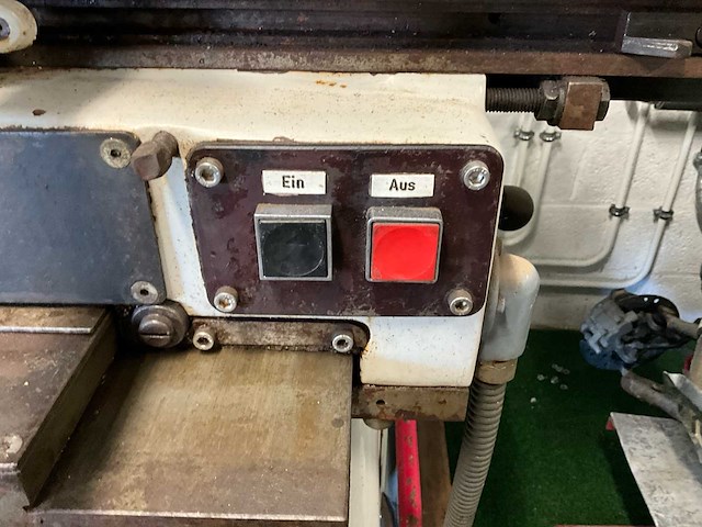 Cbm freesmachine - afbeelding 20 van  28
