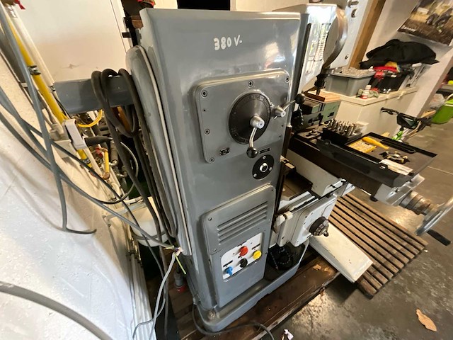Cbm freesmachine - afbeelding 9 van  12