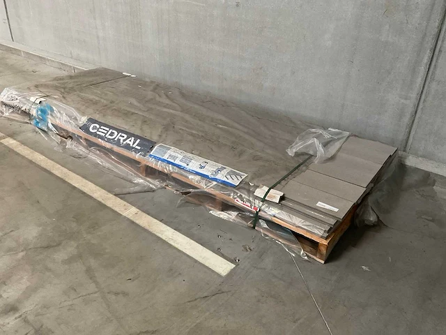 Cedral afgeronde terras vloer plank (24x) - afbeelding 1 van  5