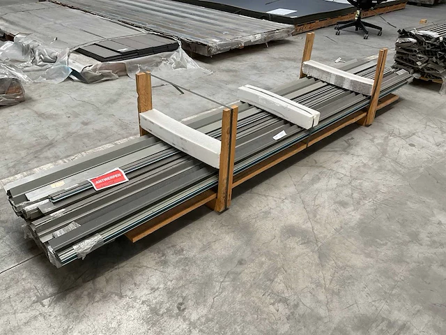 Cedral lintel gevelstrook latei profielen - afbeelding 1 van  4