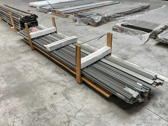 Cedral lintel gevelstrook latei profielen - afbeelding 2 van  4