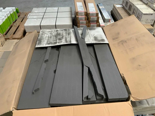 Celdex pe sab d1000 tl foam afdichtstroken - afbeelding 2 van  2