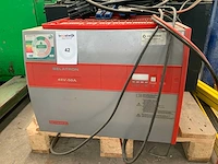 Celectric 24/4 pzv 320 batterij met acculader - afbeelding 5 van  5