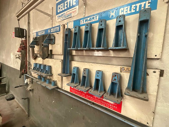 Celette carrosserie richtbank op wielen - afbeelding 9 van  11