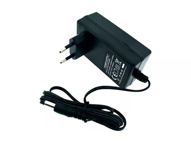 Cello - led tv met dvbt2 s2 triple tuner - c2420sde 24" - hd ready - afbeelding 4 van  6