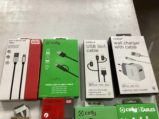 Celly, carpoint diverse oplaadkabels, powerbank (16x) - afbeelding 2 van  4