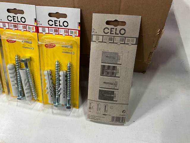 Celo f14 pluggen met houtdraadbout 2 stuks (95x) - afbeelding 3 van  5