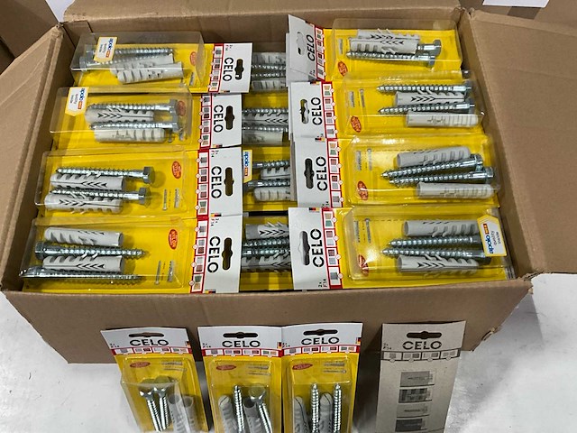 Celo f14 pluggen met houtdraadbout 2 stuks (95x) - afbeelding 5 van  5