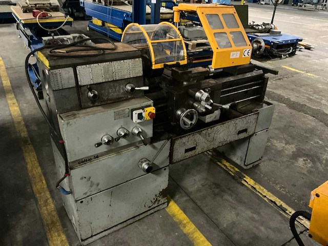 Celtic 14 horizontale draaibank - afbeelding 1 van  12