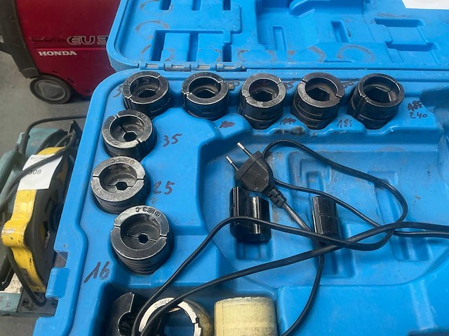 Cembre b1350-uc accu kabelschoentang - afbeelding 9 van  10