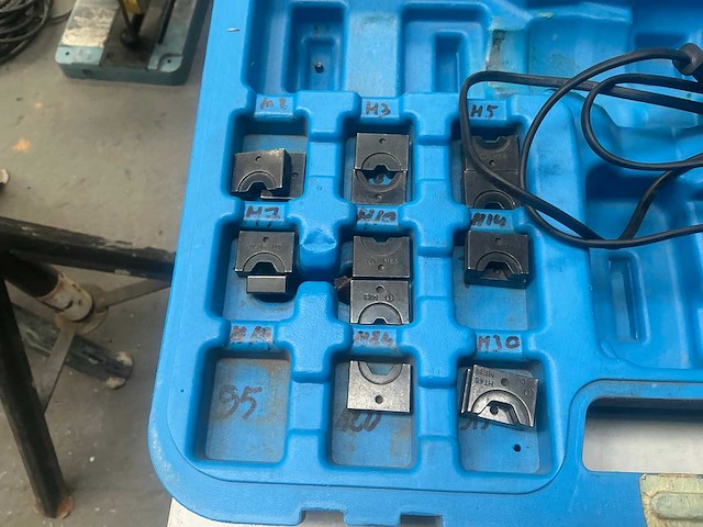 Cembre b35-45d accu kabelschoentang - afbeelding 3 van  5