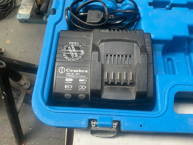 Cembre b500 accu kabelschoentang - afbeelding 5 van  8