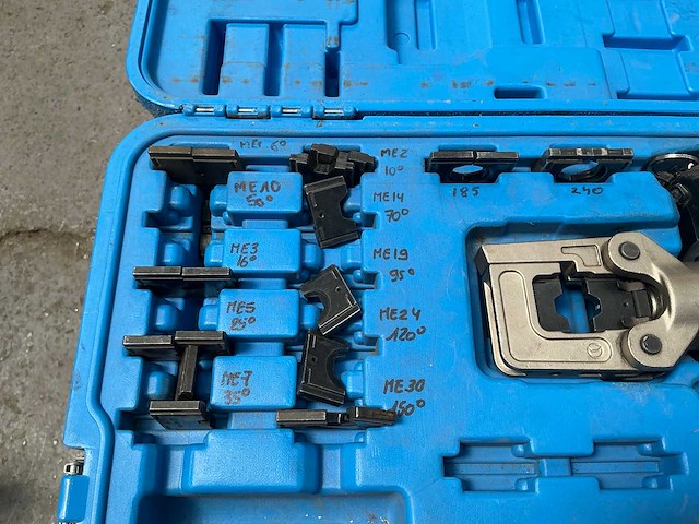 Cembre b500 te herstellen kabelschoentang - afbeelding 2 van  3