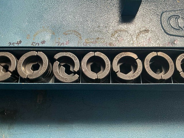 Cembre ht 130-c hand hydraulische kabelschoentang - afbeelding 4 van  5