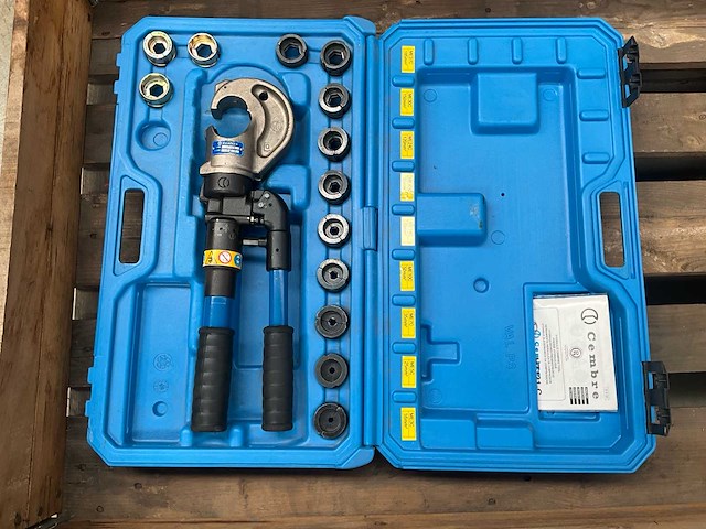 Cembre ht131-c- hydraulische kabelpers / krimptang - afbeelding 1 van  5