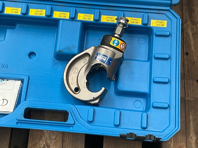 Cembre ht131-c- hydraulische kabelpers / krimptang - afbeelding 4 van  5
