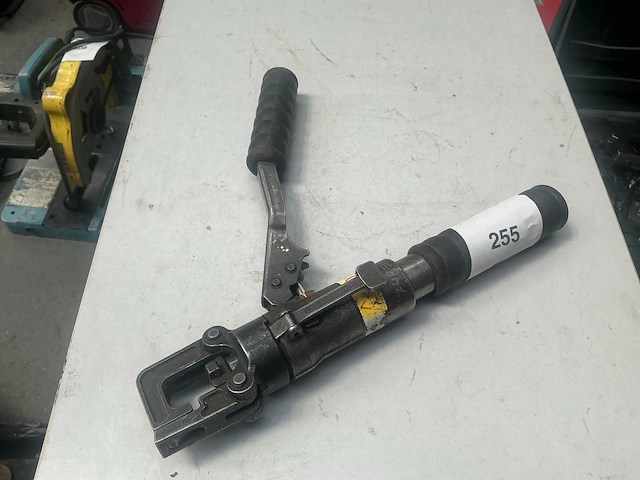 Cembre ht45 hand hydraulische kabelschoentang - afbeelding 1 van  4