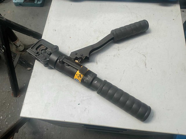 Cembre ht45 hand hydraulische kabelschoentang - afbeelding 2 van  5