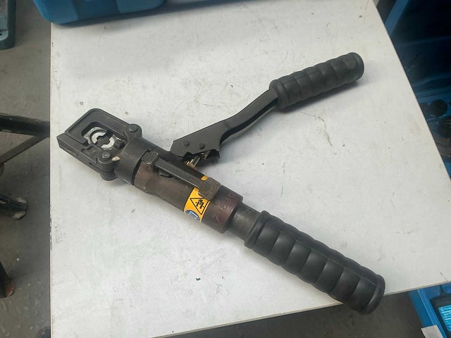 Cembre ht45 hand hydraulische kabelschoentang - afbeelding 3 van  7