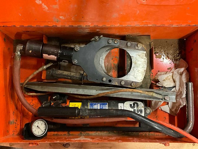 Cembre hydraulische kabelsnijtang - afbeelding 1 van  5