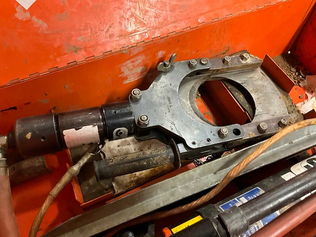 Cembre hydraulische kabelsnijtang - afbeelding 2 van  5