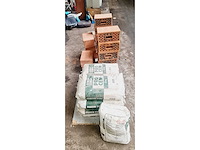Cement 7x25kg en 18 snelbouwstenen - afbeelding 1 van  6