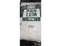 Cement 7x25kg en 18 snelbouwstenen - afbeelding 3 van  6