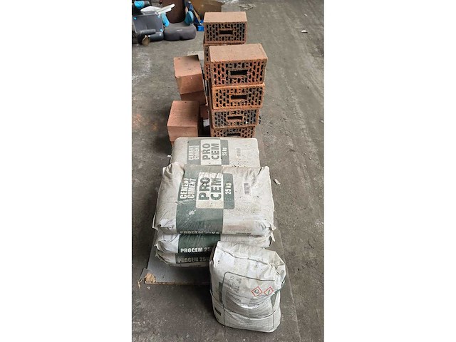 Cement 7x25kg en 18 snelbouwstenen - afbeelding 4 van  13