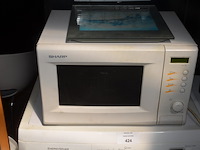 Centrale eenheid, monitor iilyama e2483hsu, microgolfoven sharp, personenweegschaal, elektrische verwarming - afbeelding 6 van  8