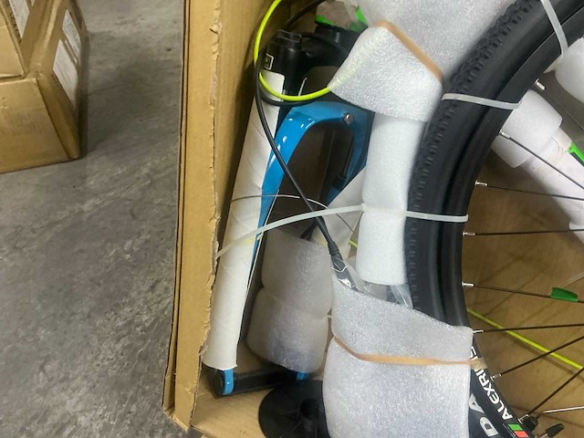 Centurion r’bock 24 shoc-d eq mountainbike (3x) - afbeelding 9 van  9