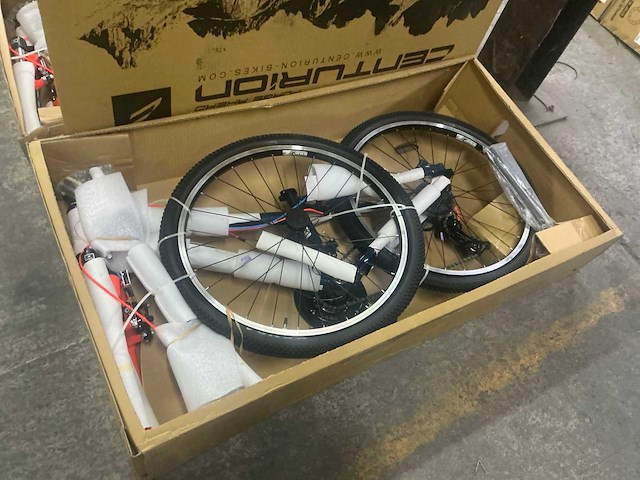 Centurion r’bock 24 shox-v kinderfiets - afbeelding 1 van  7