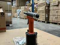 Centurius pneumatic rivet gun - afbeelding 3 van  4