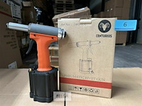 Centurius pneumatic rivet gun