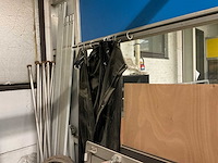 Cepro lasscherm op rail (2x) - afbeelding 3 van  3