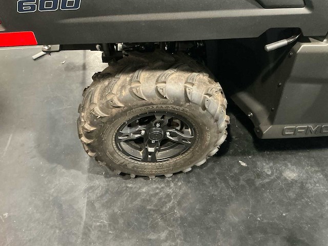 Cfmoto uforge 600 4x4 utv - afbeelding 10 van  34