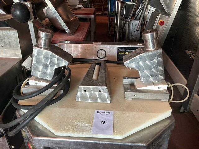 Cgz alimentatie ontbindingsmachine - afbeelding 1 van  1