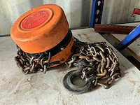 Chain block 1 1/2 ton x 2,5m manuele kettingtakel - afbeelding 1 van  2