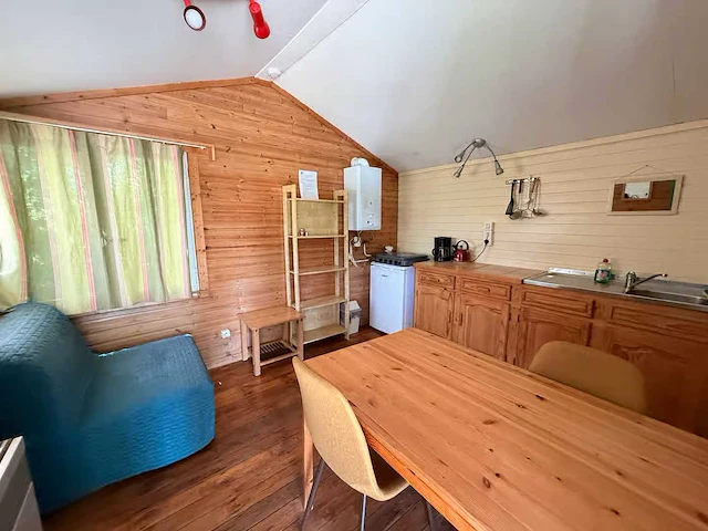 Chalet 2 pers + inboedel - afbeelding 2 van  5