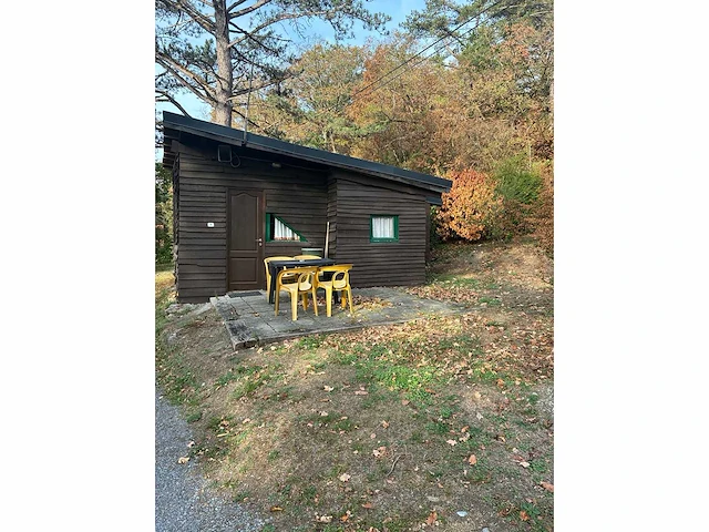 Chalet 4 pers + inboedel - afbeelding 1 van  5