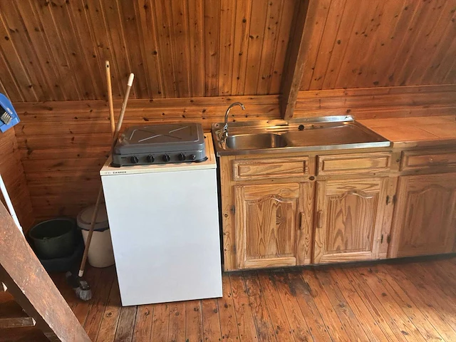 Chalet 4 pers + inboedel - afbeelding 9 van  12