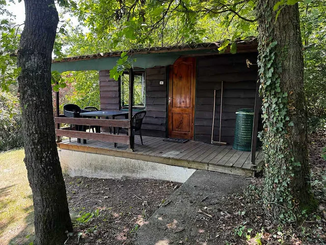 Chalet 6 pers + inboedel - afbeelding 1 van  6
