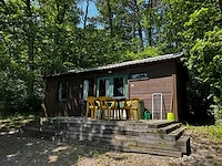 Chalet 6 pers + inboedel - afbeelding 1 van  6