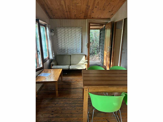 Chalet 6 pers + inboedel - afbeelding 2 van  11